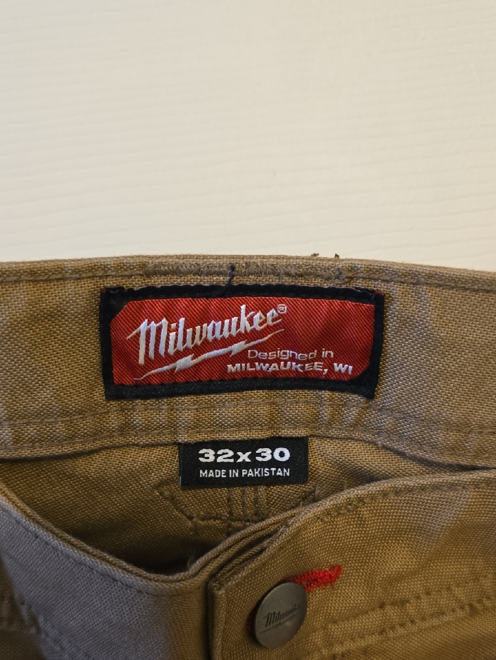 Mens Milwaukee Cargo Work Pants in Khaki Size 32x30